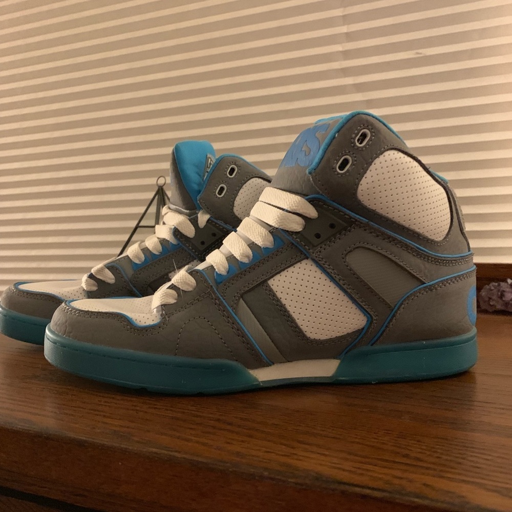 Osiris high top sneakers